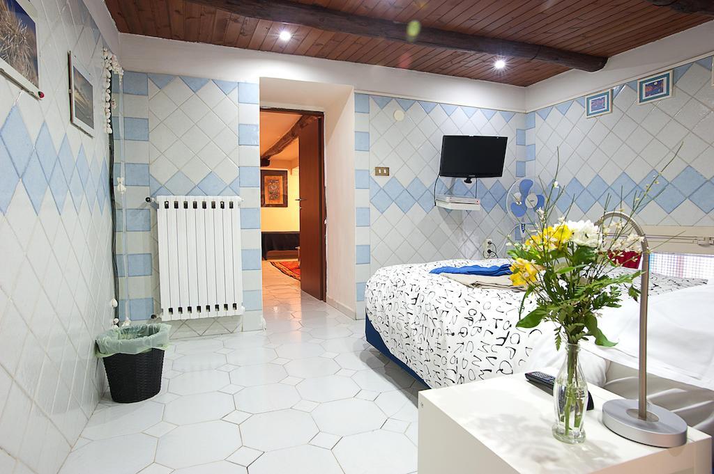 Immagineazione B&B Neapel Zimmer foto
